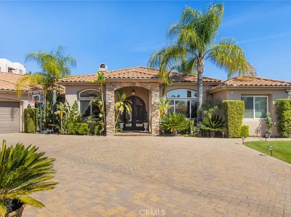 22928 San Joaquin Dr E, Canyon Lake, CA 92587