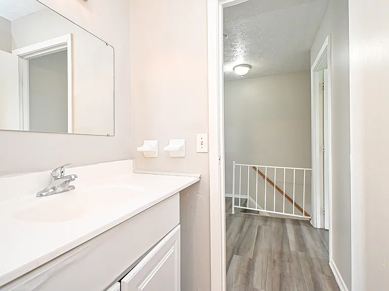 10943 Birchridge Dr — Photo 33