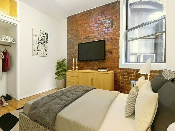 4th image of 176 W Houston St APT 12