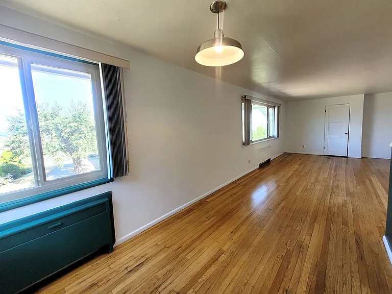 901 N Forest St #117 — Photo 6