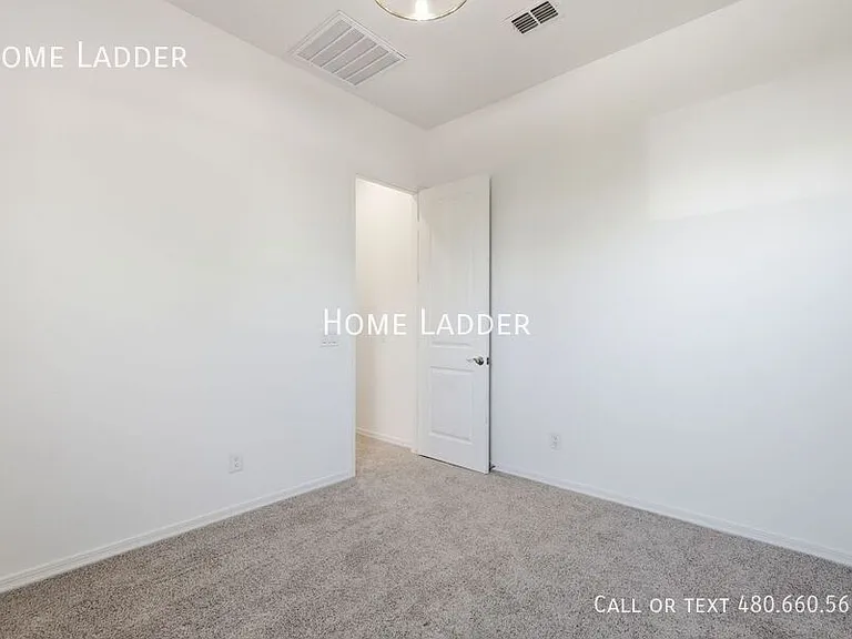 10812 E Tesla Ave — Photo 31