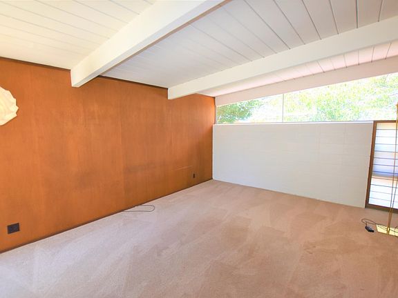 5th image of 982 El Cajon Way
