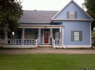 317 E Division St, Pilot Point, TX 76258