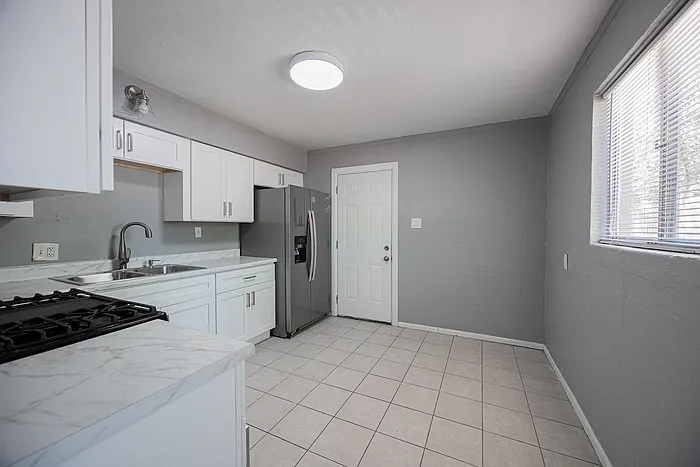 1721 E Sheridan St #D — Photo 6