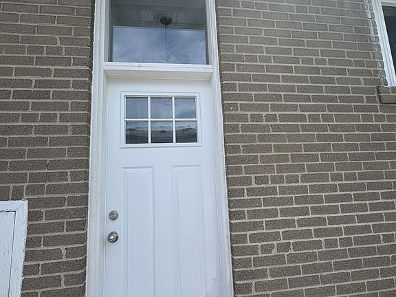 2nd image of 89 Hurley Rd