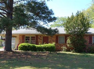 411 Carolina Ave, Warner Robins, GA 31093