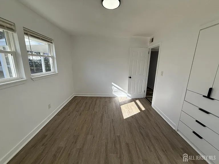 1060 Terrace Blvd — Photo 9