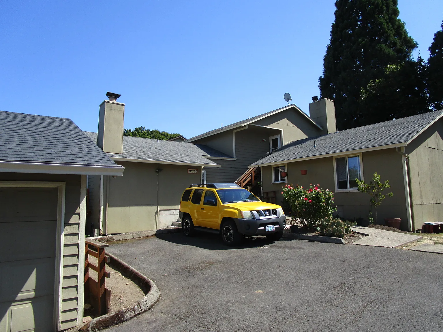 2 bed, 775 sqft, $1,565 — Photo 1