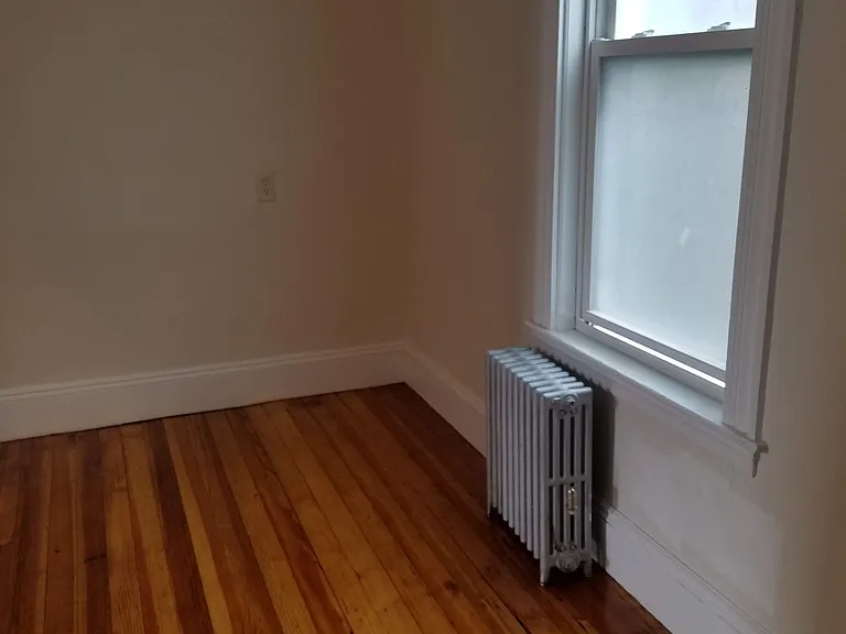 5 Moseley St #2 — Photo 6