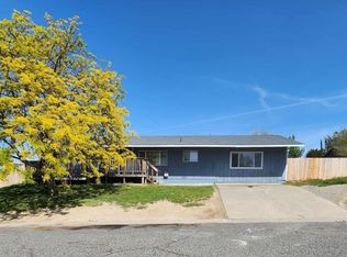 1106 Claire St, Prosser, WA 99350
