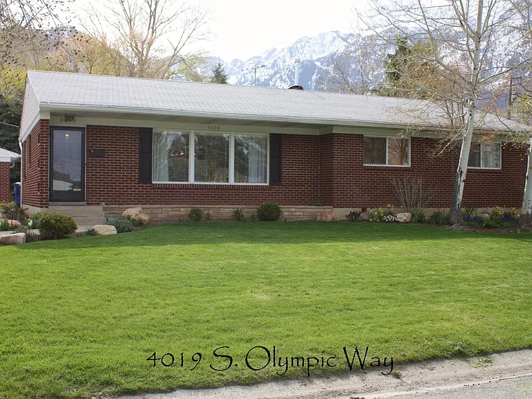 4019 S Olympic Way — Photo 2