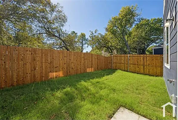 323 Clematis St — Photo 15