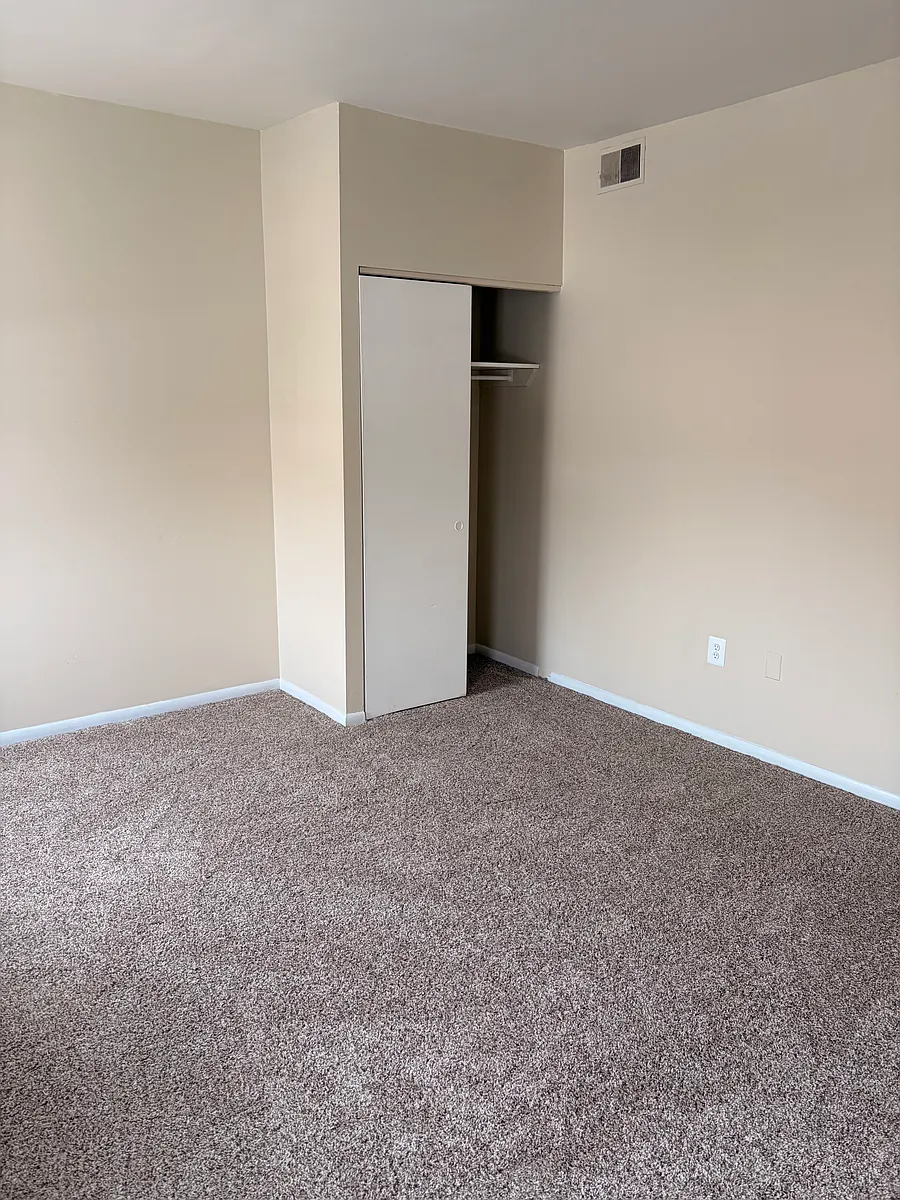 Building Photo - 1438 Snyder Ave #3