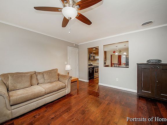 4th image of 4 Halsey Ct