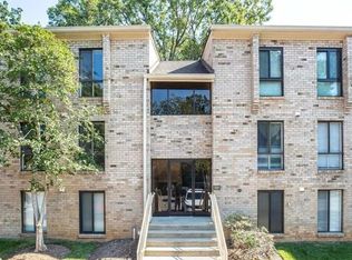 2321 Freetown Ct, Reston, VA 20191