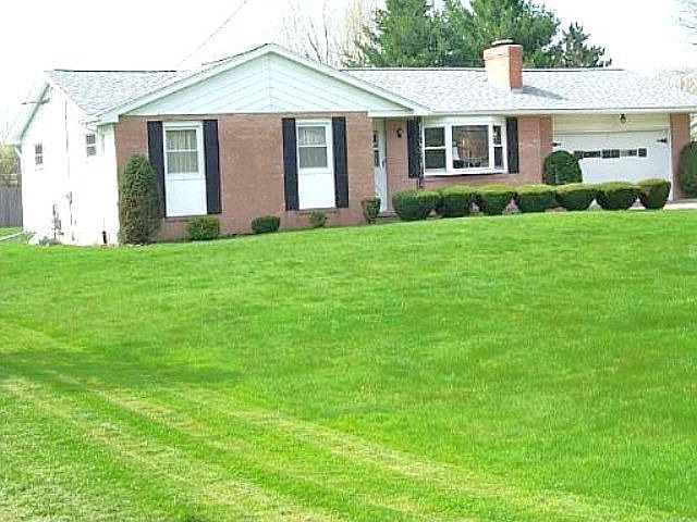 2nd image of 481 W Hanley Rd