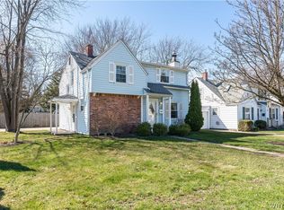 383 Lamarck Dr, Amherst, NY 14226