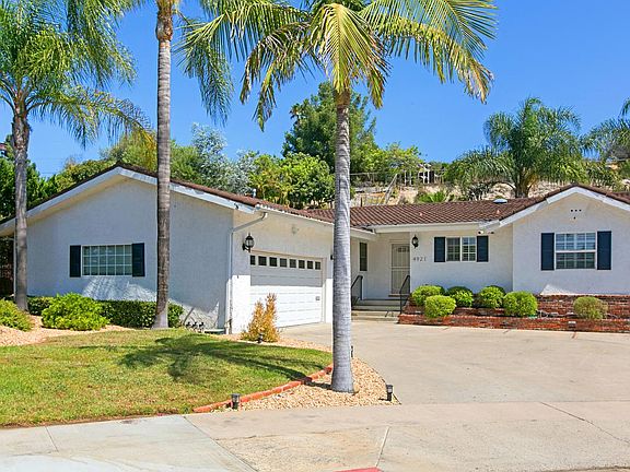 4921 Defiance Way - front of house