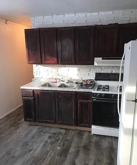 1216 S Hamilton St — Photo 3
