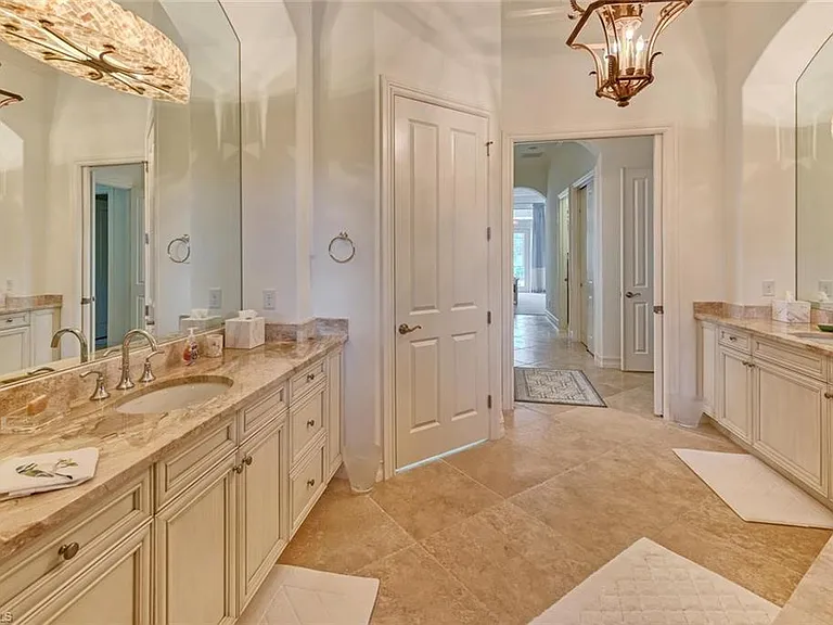 9683 Lipari Ct — Photo 17
