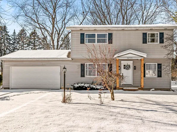 52191 Carriage Hills Dr, South Bend, IN 46635