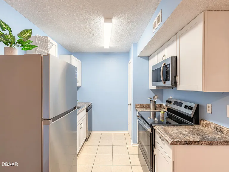 1600 Big Tree Rd #B7 — Photo 10