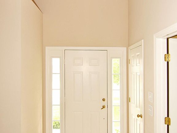 3rd image of 10555 Nassau St
