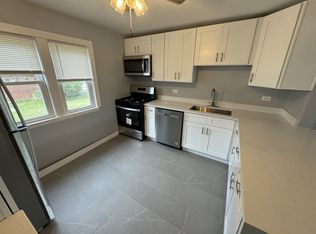 1417 E 31st St APT 1E, La Grange Park, IL 60526