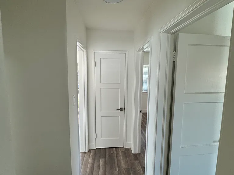 1301 W 1st St — Photo 16