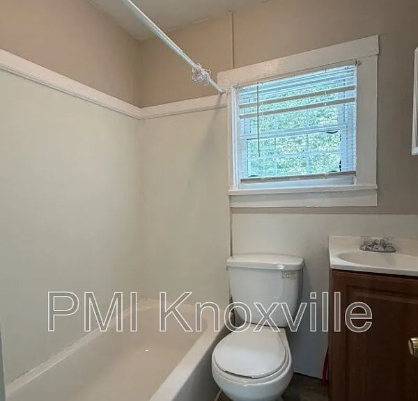 1409 Sevierville Rd — Photo 9