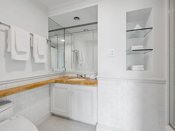 936 5th Avenue image 18 of 35