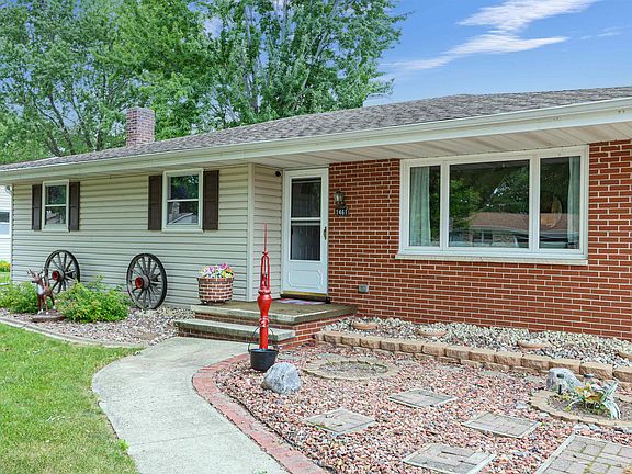 4th image of 1461 Home Ave