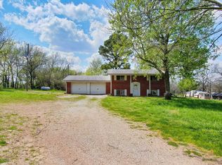 267 County Road 150, Diamond, MO 64840