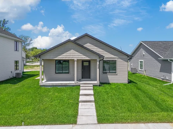 324 Veterans Blvd, Knoxville, IA 50138
