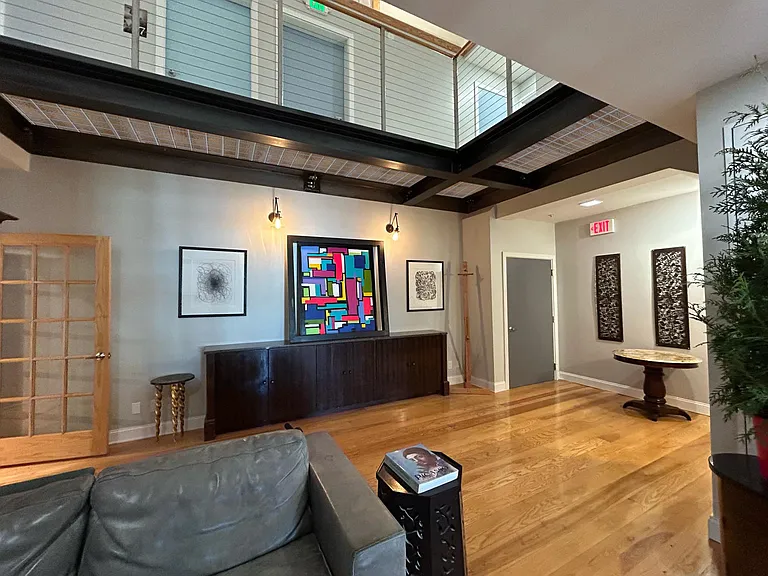 Common Area with Gallery-like Ambiance: