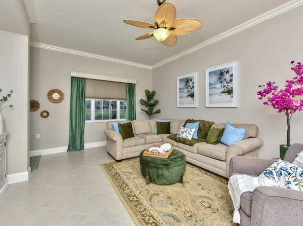 9242 Tesoro Ln Unit 102, Naples, FL 34114