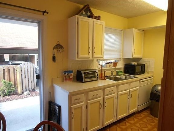 5th image of 1865 Stanhope Dr #C-1