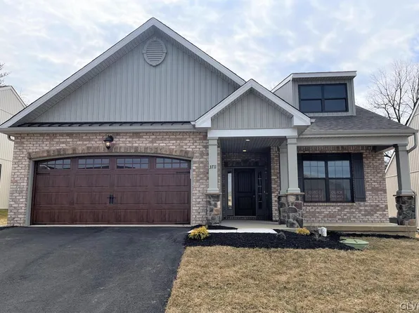 3711 Daylily Dr #Ic-36, Upper Milford Township, PA 18049