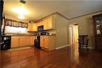 5th image of 251 61st St N