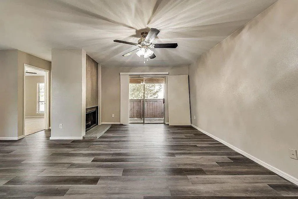 2 bed, 2.0 bath, 962 sqft, $1,499 — Photo 1