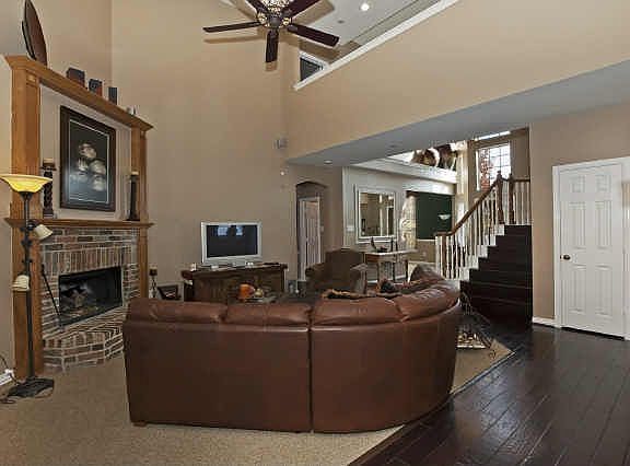5th image of 1814 Emerald Bay Dr
