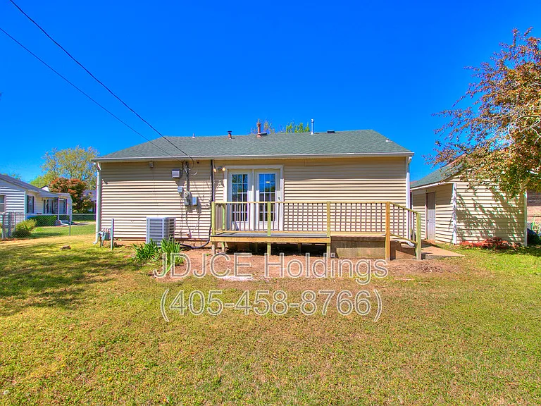 122 W Marshall Dr — Photo 22