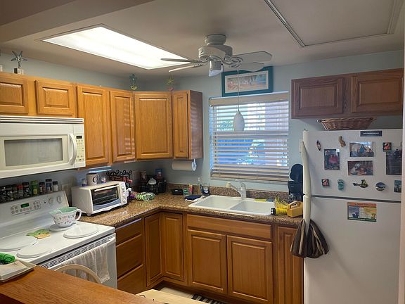 5th image of 729 Lori Dr APT 102