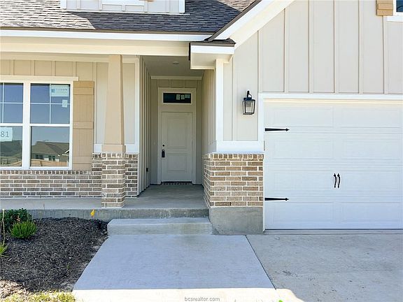 3rd image of 3181 Brady Ct
