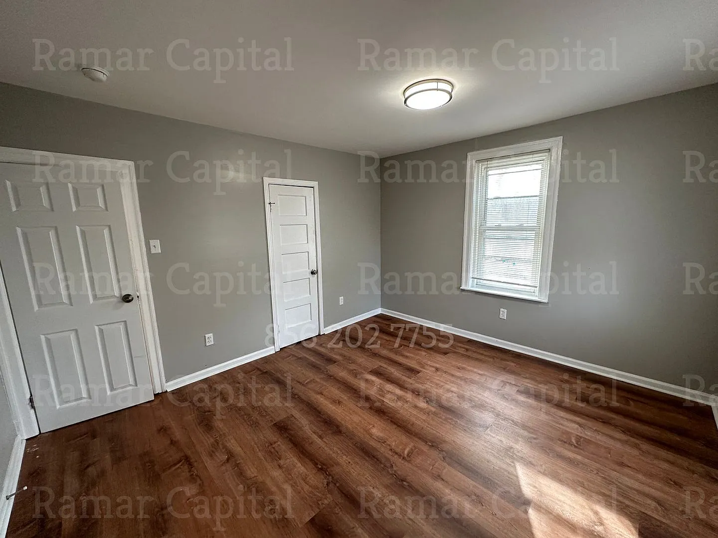 1643 Pulaski St photo 1
