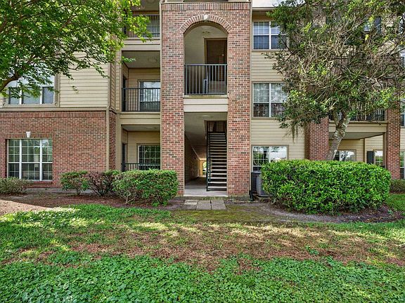 2nd image of 7800 Point Meadows Dr APT 1338