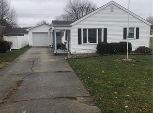 718 Maple St, Tipton, IN 46072