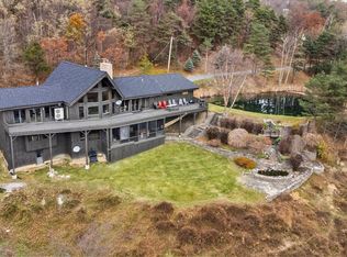 5130 Johnson Hill Dr, Canandaigua, NY 14424