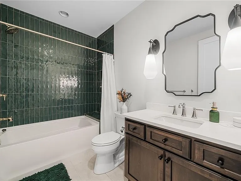 1381 Wessyngton Rd NE — Photo 52