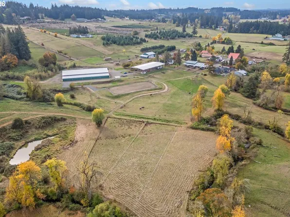 13492 S Warnock Rd, Oregon City, OR 97045